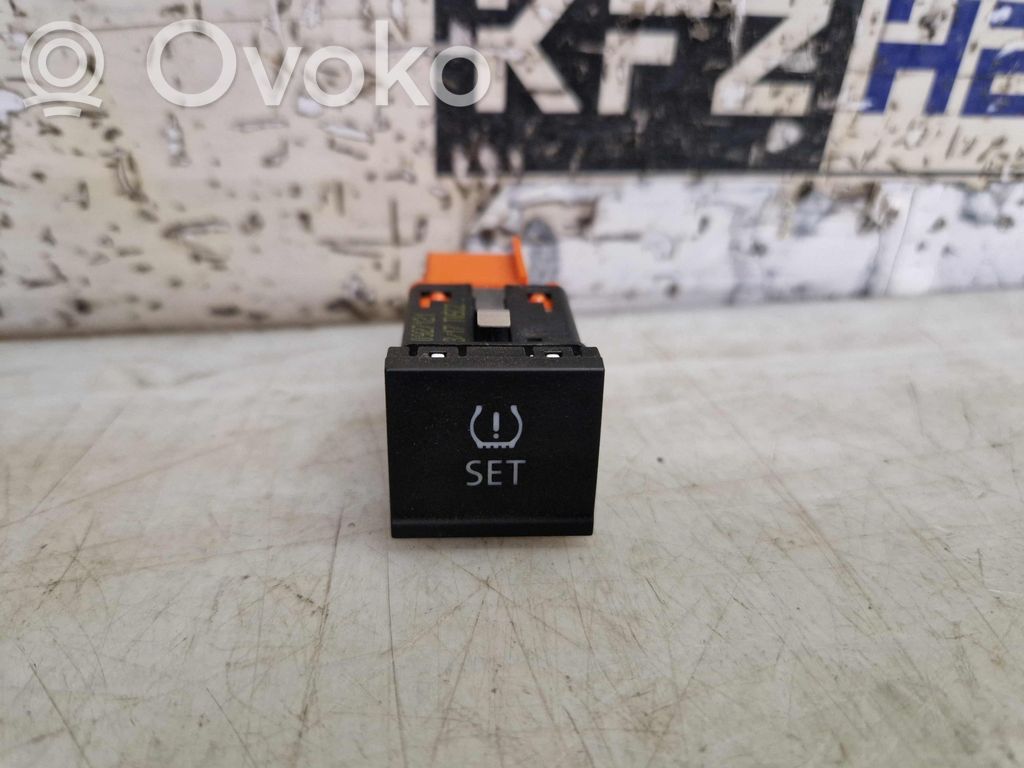 Volkswagen Caddy Other switches/knobs/shifts 