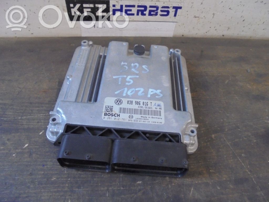 Volkswagen Transporter - Caravelle T5 Unitate/modul de control motor