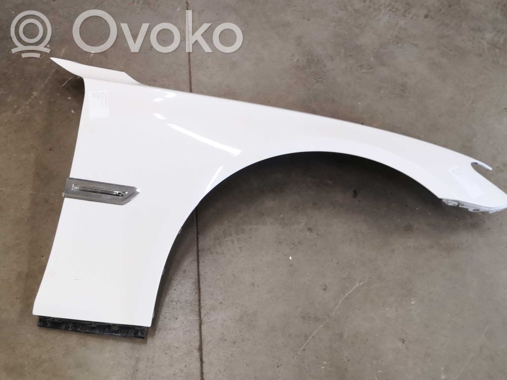BMW 7 F01 F02 F03 F04 Lokasuoja 