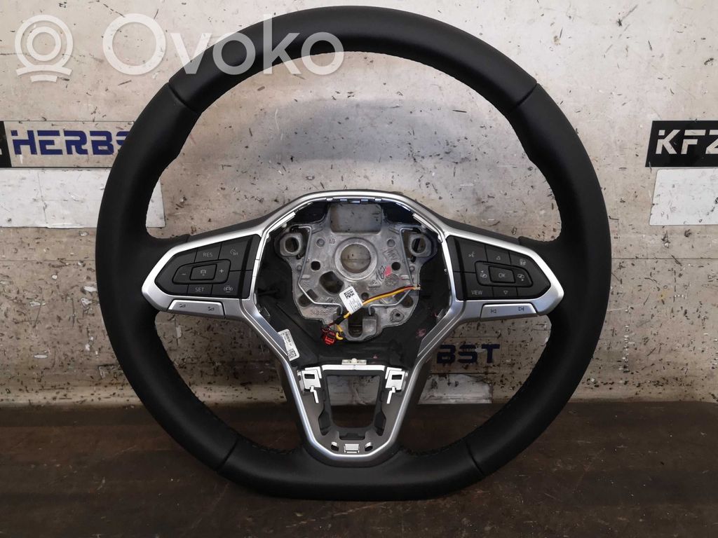 Volkswagen Golf VIII Volant