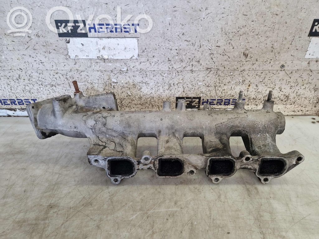Nissan Pathfinder R51 Colector de admisión 