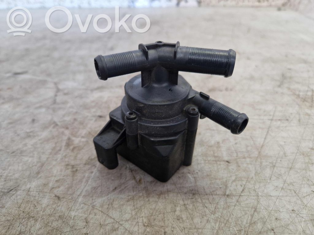 Opel Corsa F Bomba de agua 
