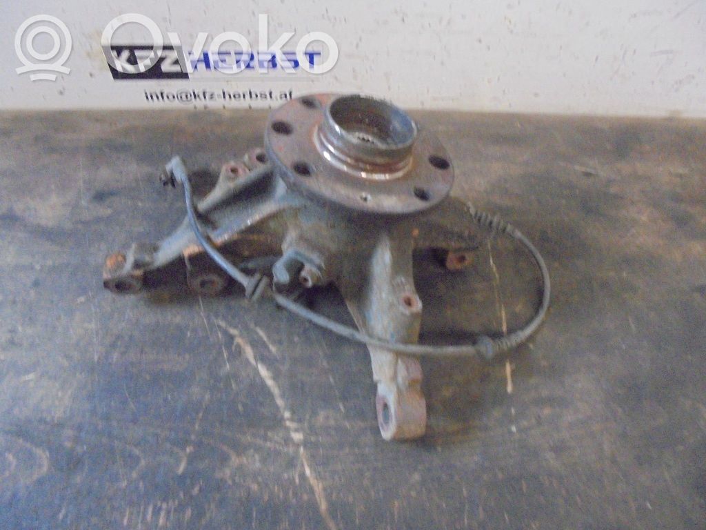 Opel Corsa D Achsschenkel vorne 