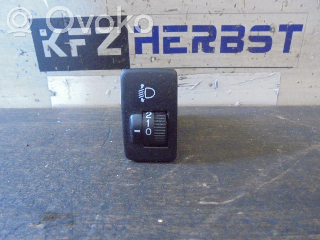 Headlight level height control switch   M37548,M37548