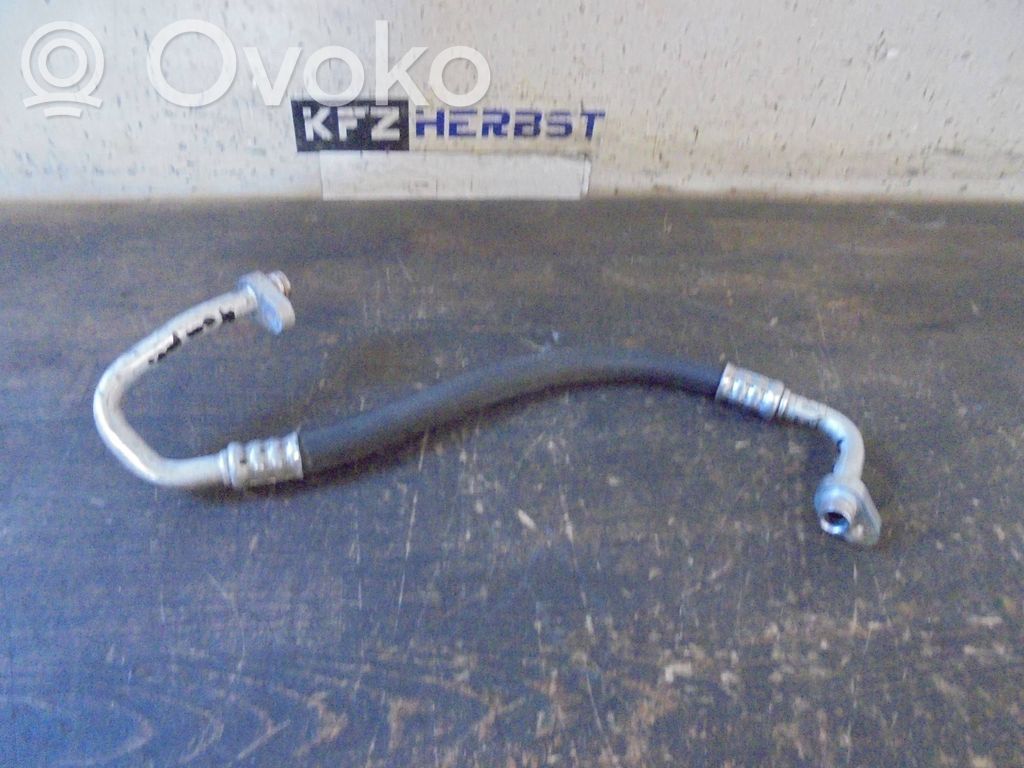 Renault Megane III Ilmastointilaitteen putki (A/C)