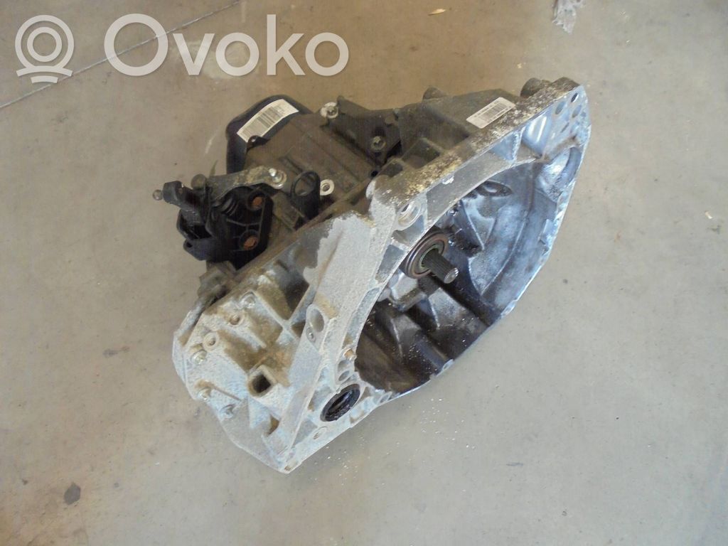Dacia Sandero II Scatola del cambio manuale a 5 velocità 