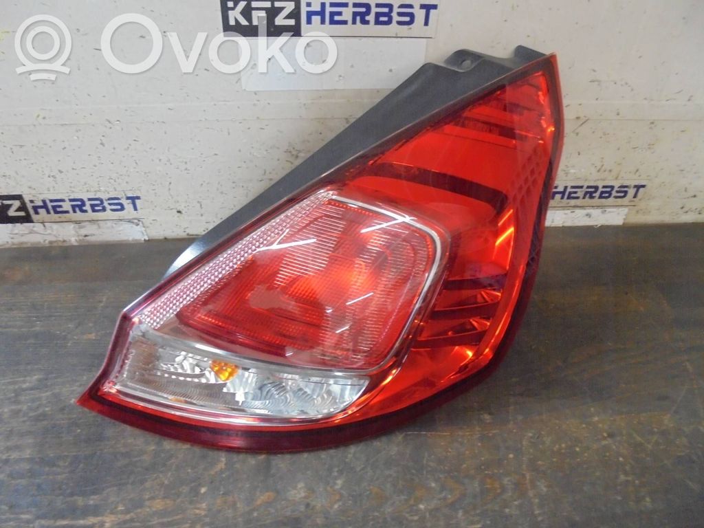 Ford Fiesta Lampă spate în caroserie