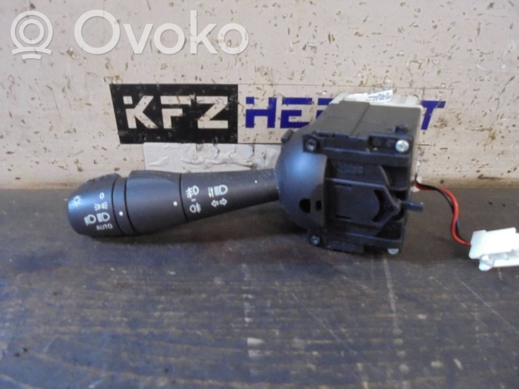 Renault Clio IV Indicator stalk 