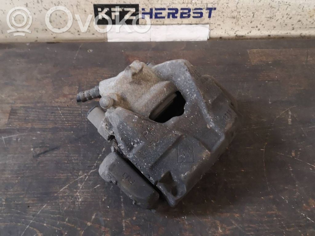Renault Megane III Front brake caliper 