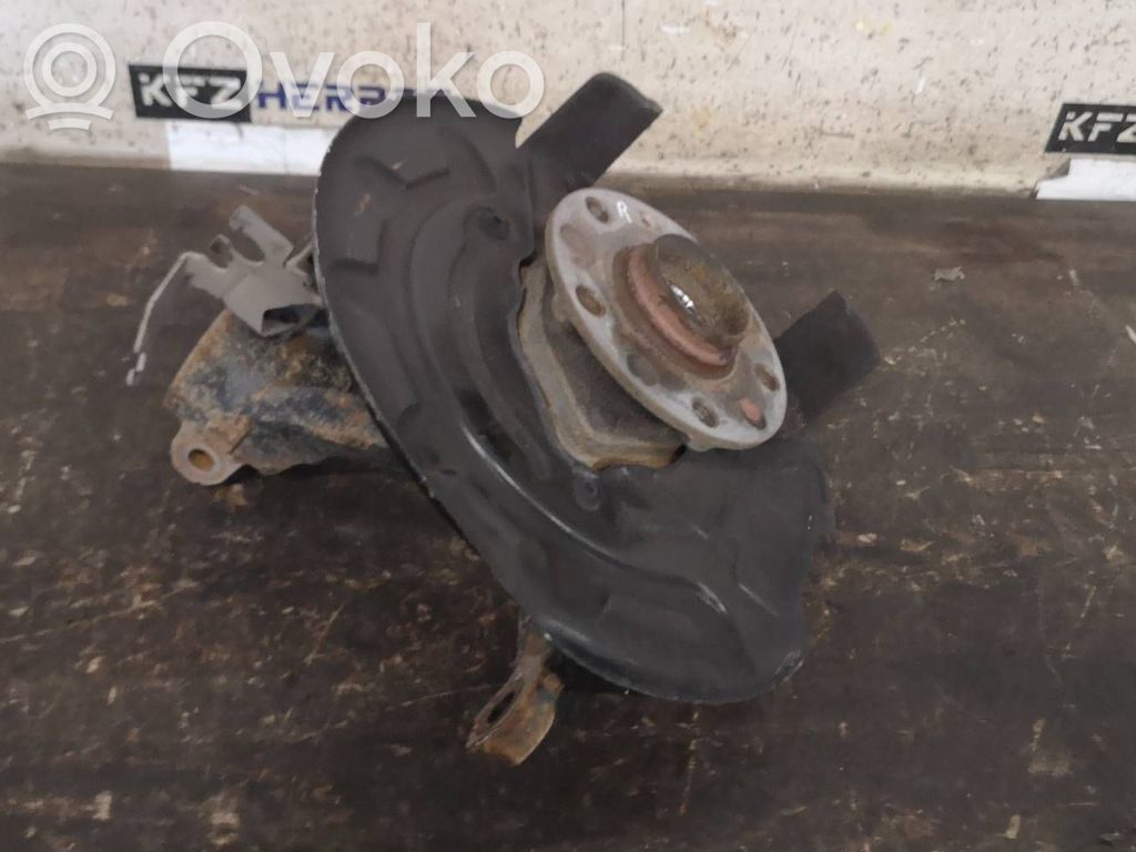 Achsschenkel vorne   5Q0407256N,5Q0407256N