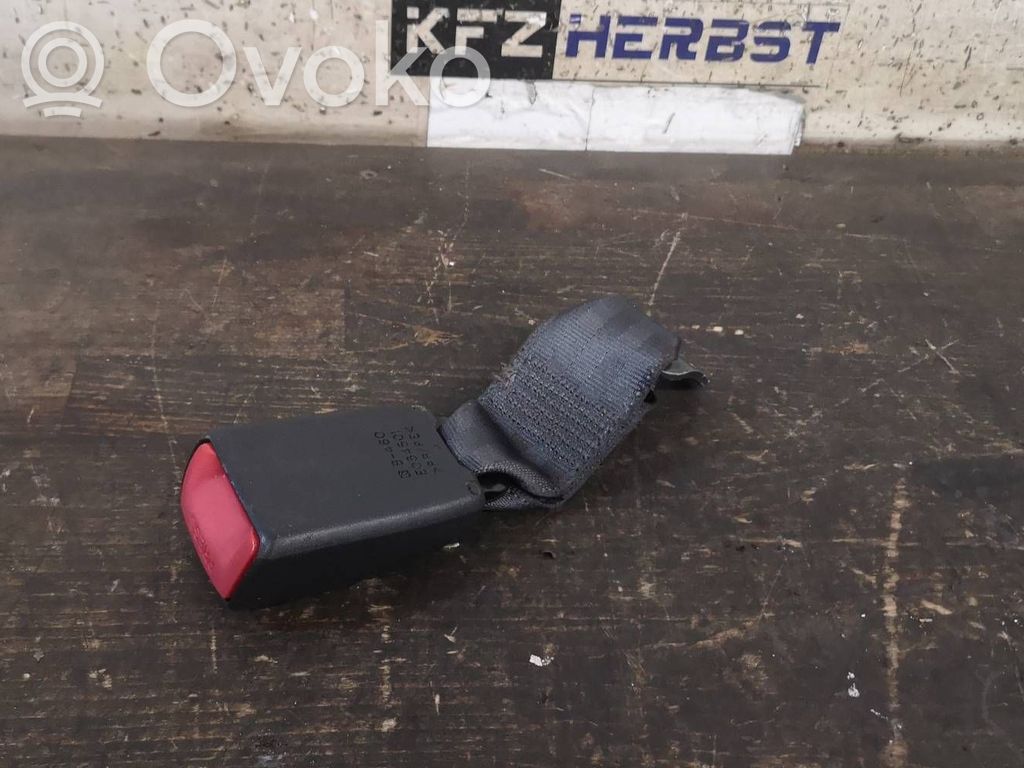 Suzuki Swift I Hebilla del cinturón de seguridad trasero 
