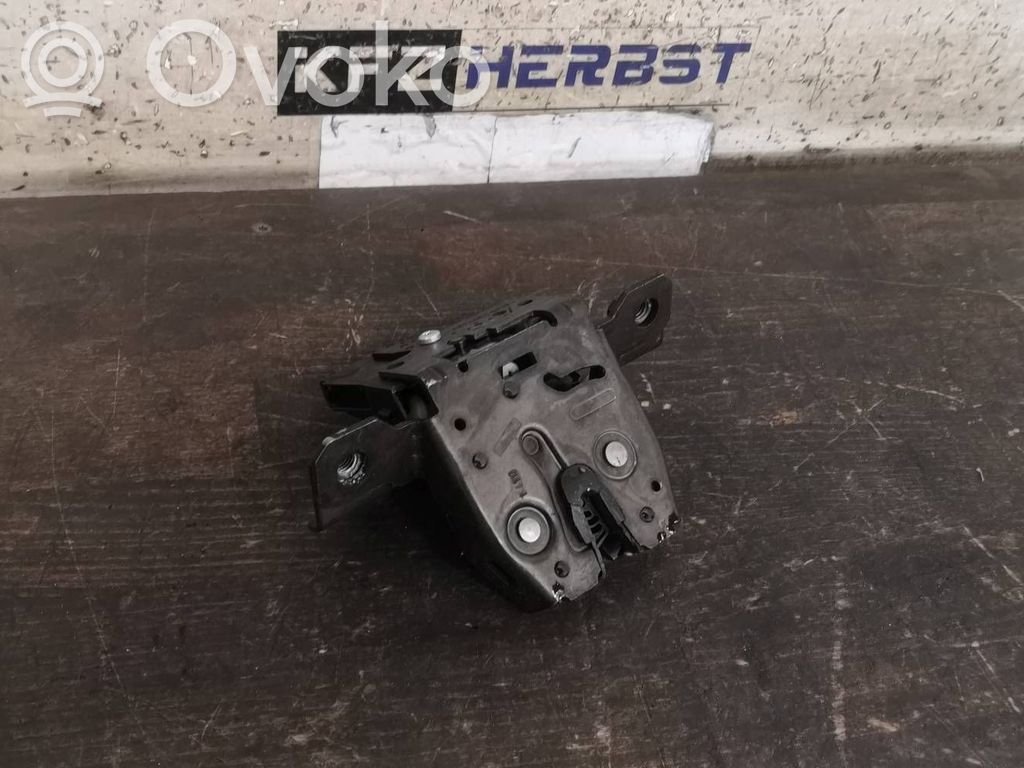 Opel Astra J Încuietoare portbagaj 