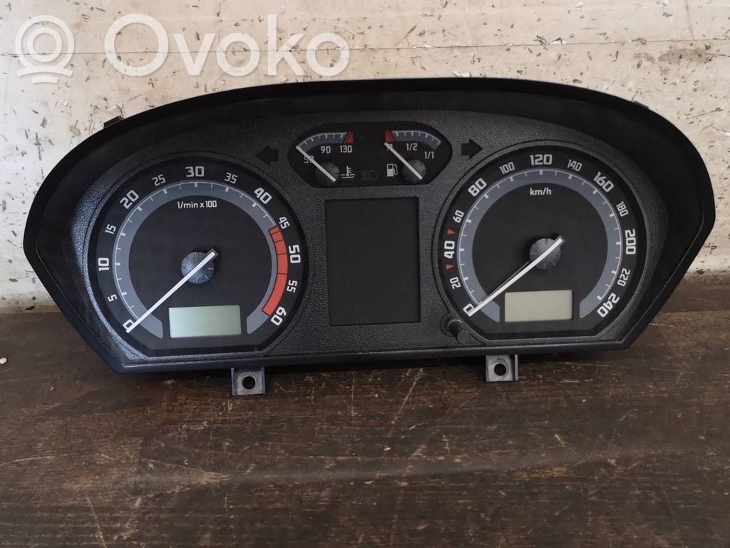 Skoda Fabia Mk1 (6Y) Vitezometru (grup de instrumente) 