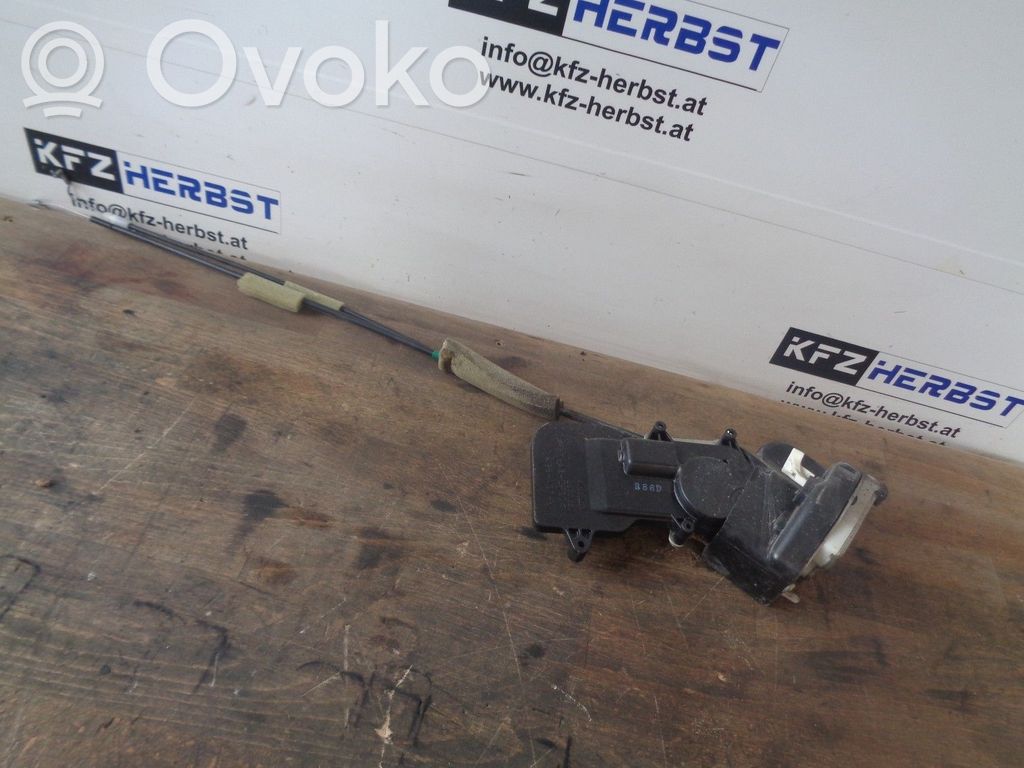Takaoven lukko   A0588,GJ6E,A0588,GJ6E