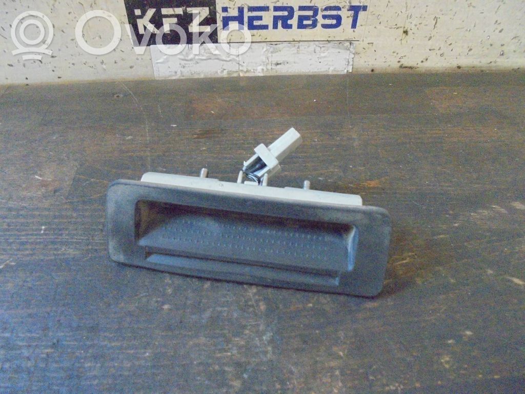 Opel Vectra C Przycisk otwierania wlewu paliwa 