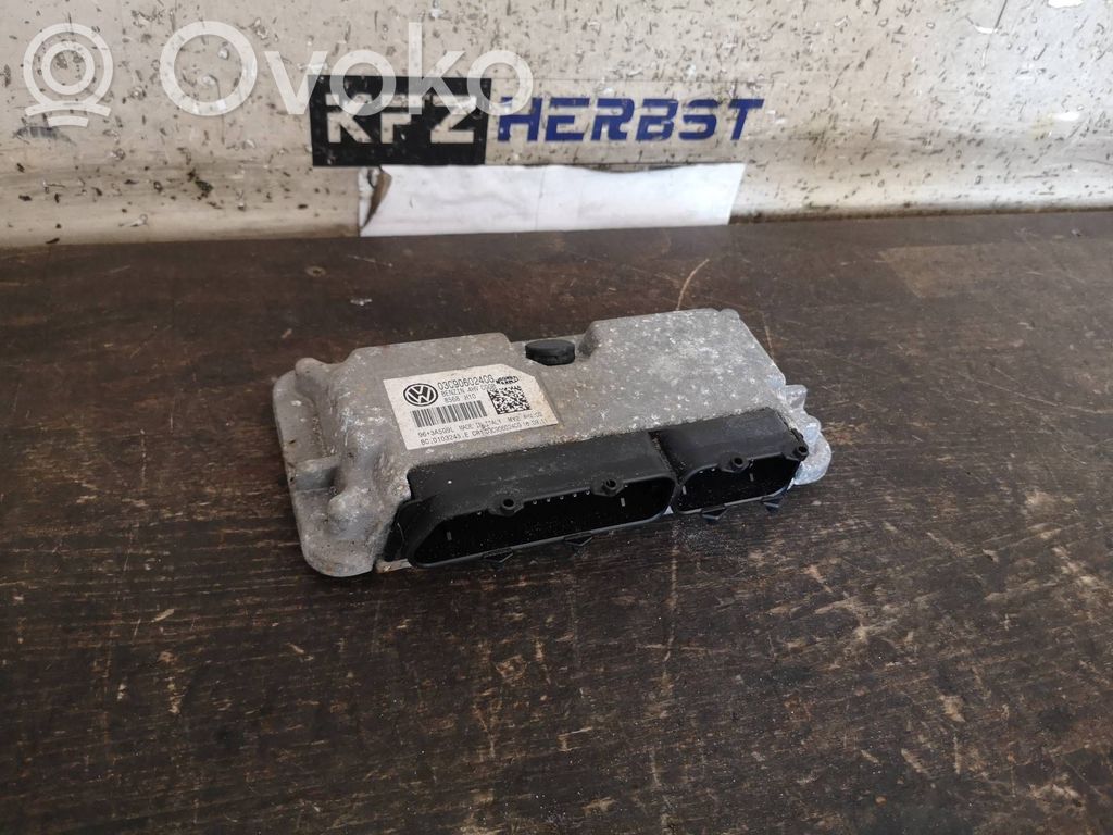 Engine control unit/module   03C906024CG,03C906024CG