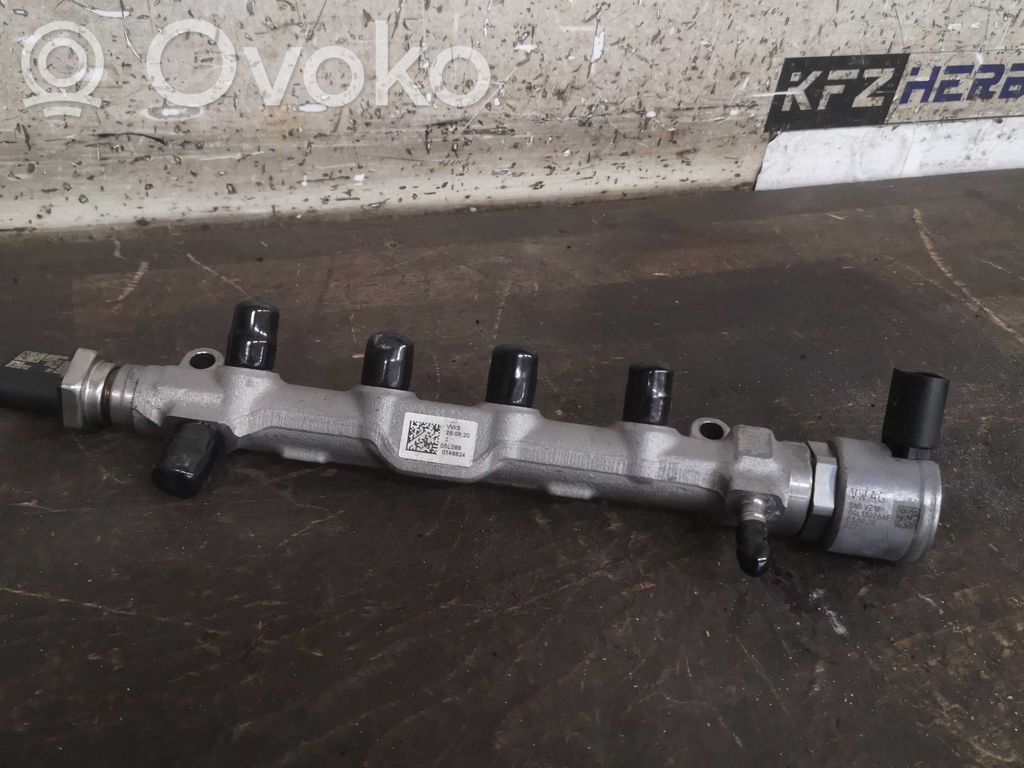 Volkswagen PASSAT B8 Tubo de alimentación del inyector de combustible 