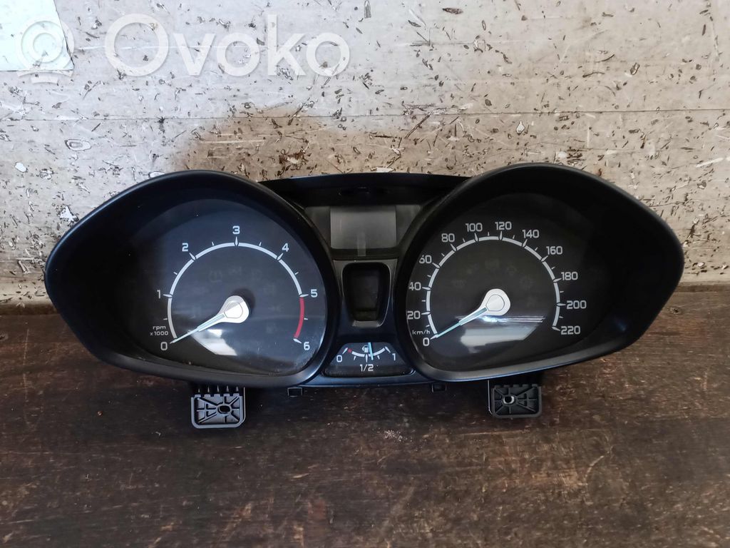 Ford Ecosport Geschwindigkeitsmesser Cockpit 