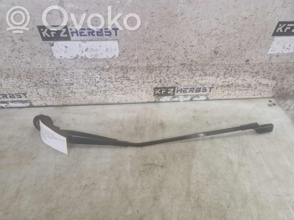 Brazo del limpiaparabrisas delantero   9837605180,9837605180