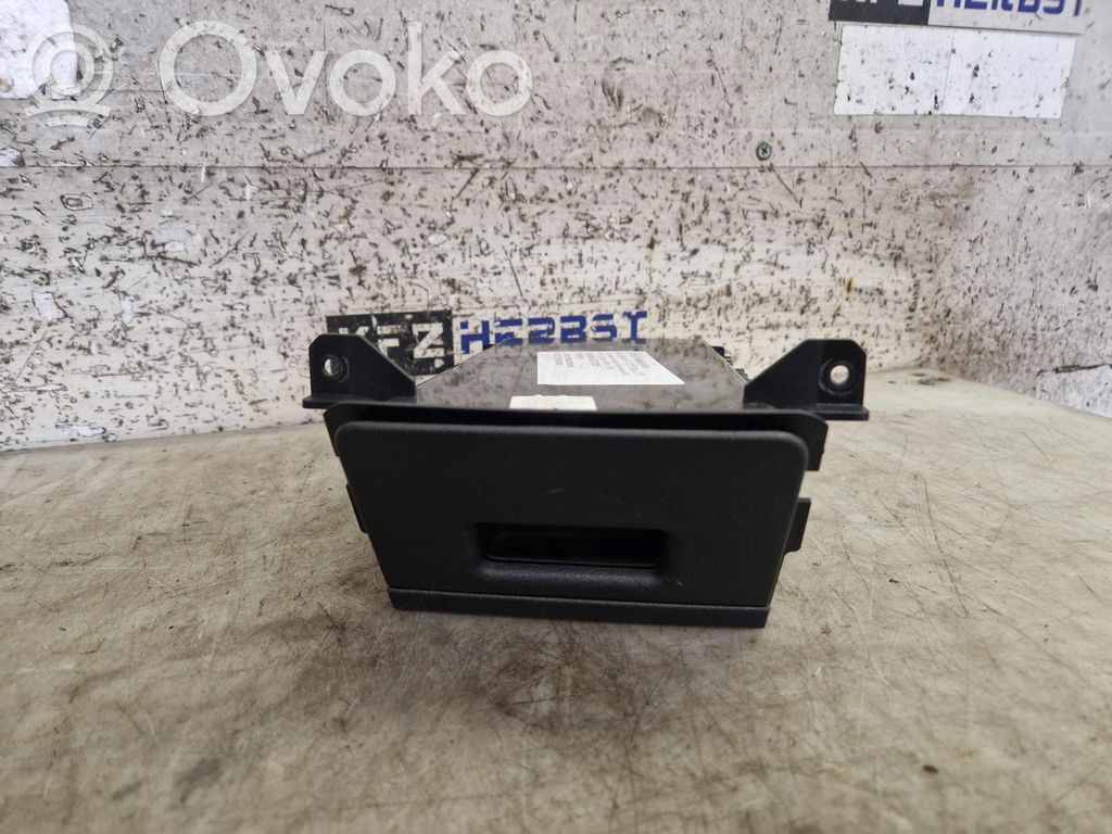 Volkswagen Cross Touran II Schowek deski rozdzielczej 