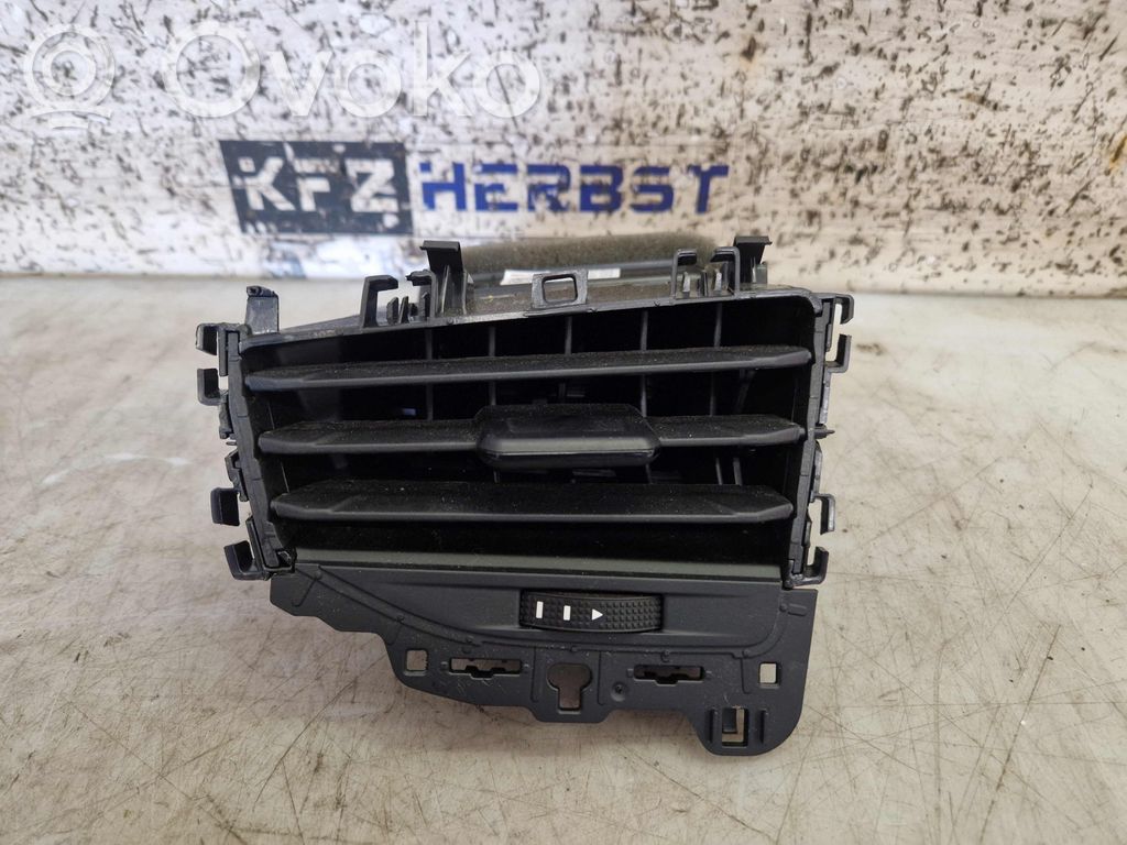 Volkswagen Polo VI Dash center air vent grill 