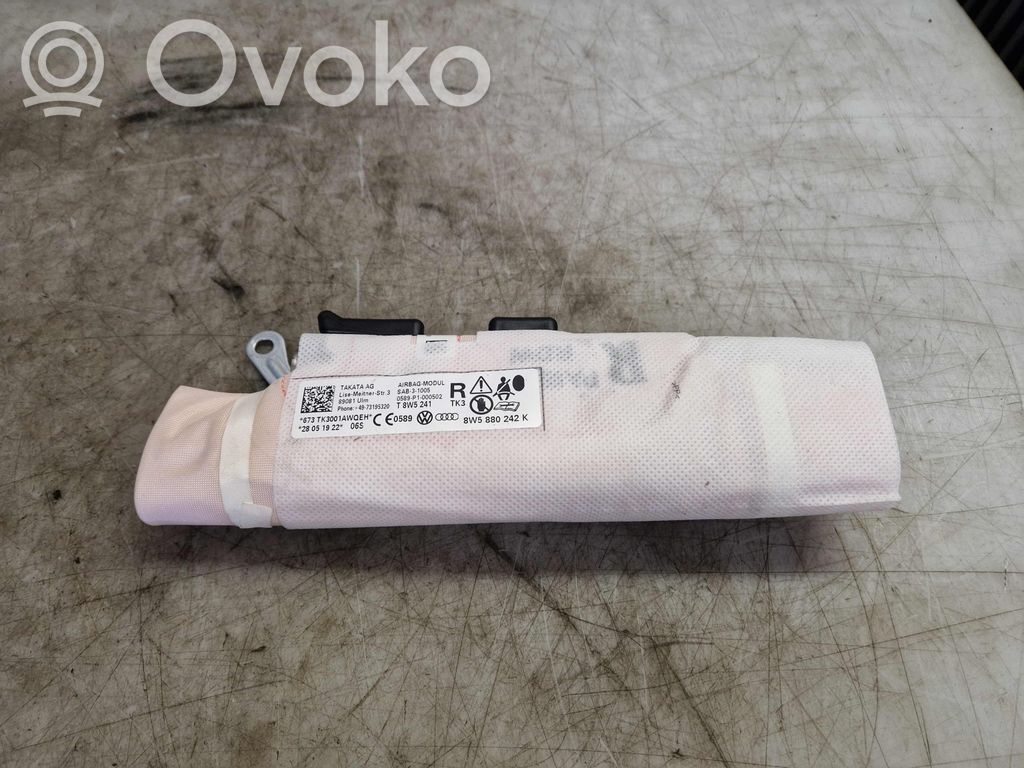 Istuimen turvatyyny   8W5880242K,8W5880242N,8W5880242K,8W5880242N