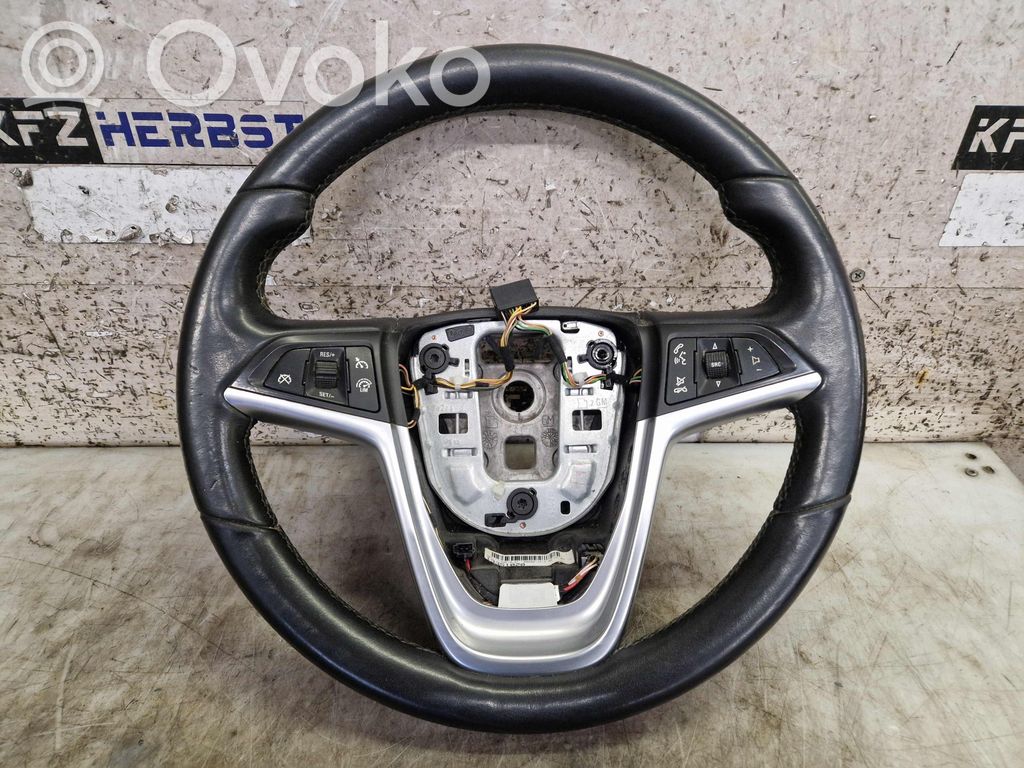 Ohjauspyörä   13351020,13387036,13351020,13387036,39109172