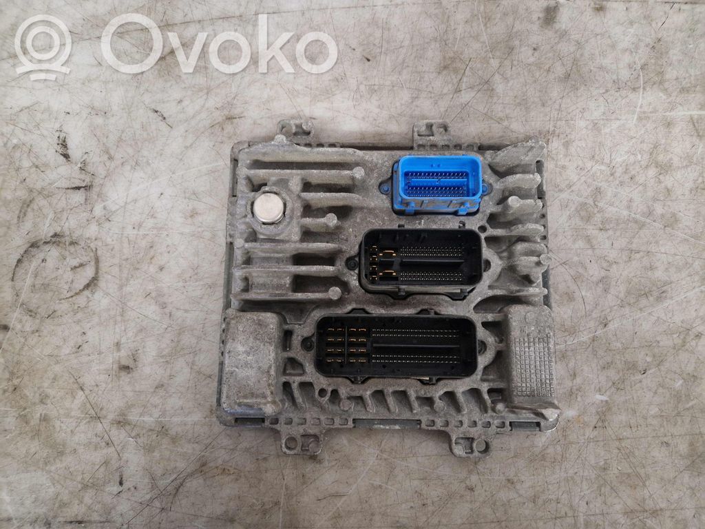 Opel Corsa E Engine control unit/module 