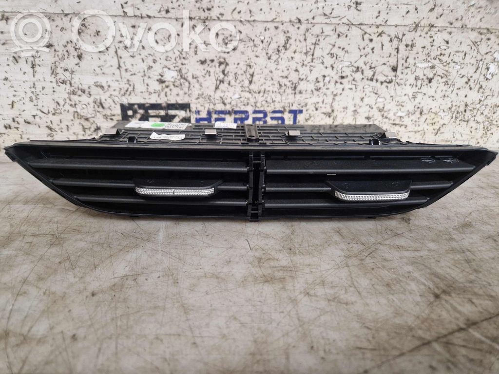 Skoda Octavia Mk4 Dysze / Kratki nawiewu deski rozdzielczej 