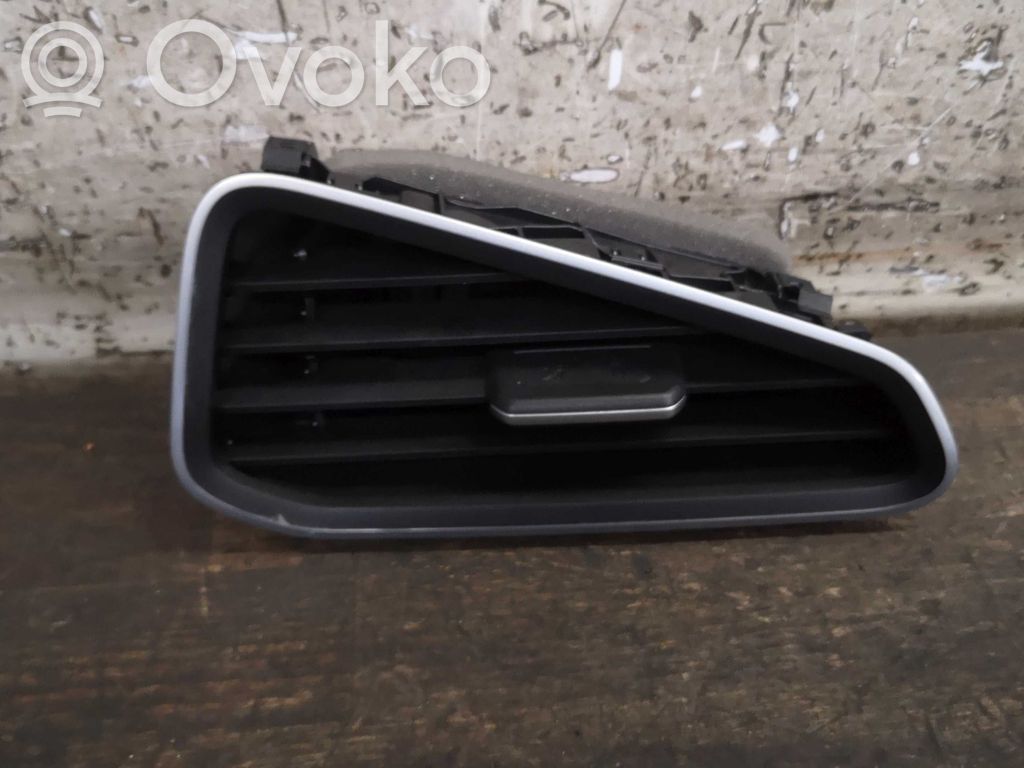 Volkswagen ID.3 Dash center air vent grill 