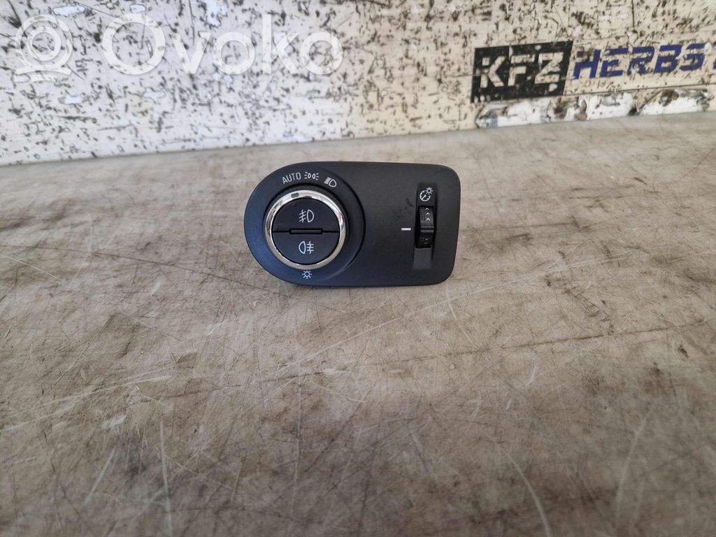Interruptor de luz   39050760,39050760