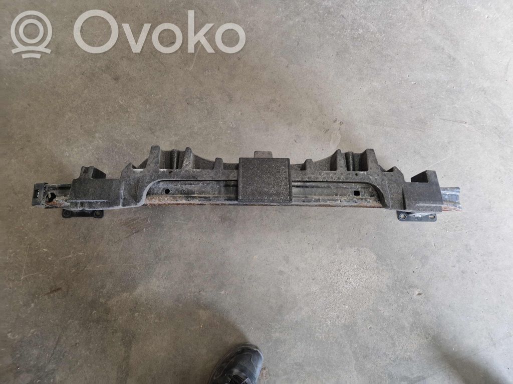 Renault Megane III Takapuskurin tukipalkki