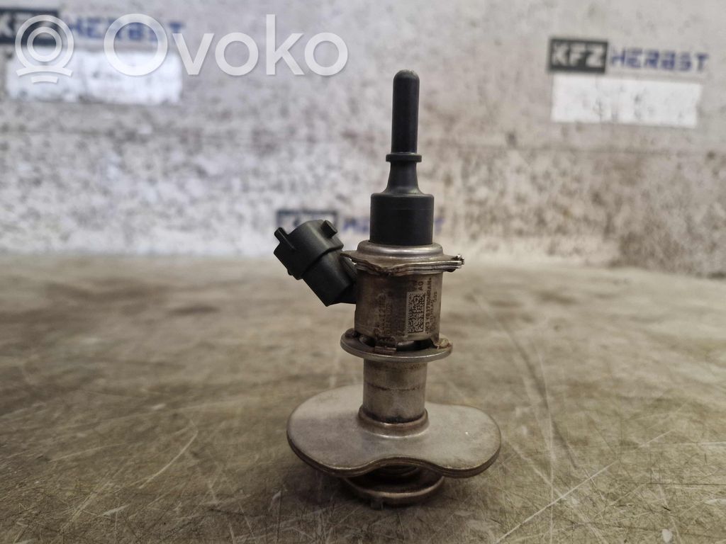 Volkswagen Cross Touran II Inyector de combustible 