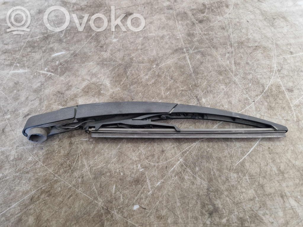 Mercedes-Benz B W246 W242 Ramię wycieraczki szyby tylnej