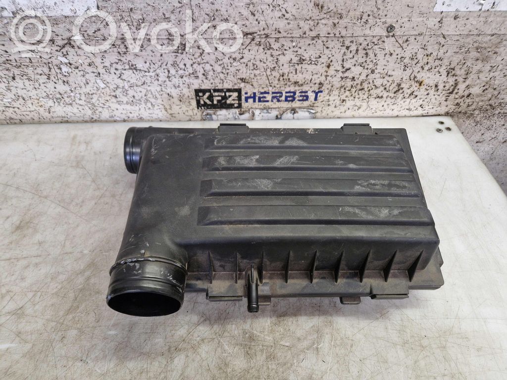 Volkswagen Golf VII Cutie filtru aer