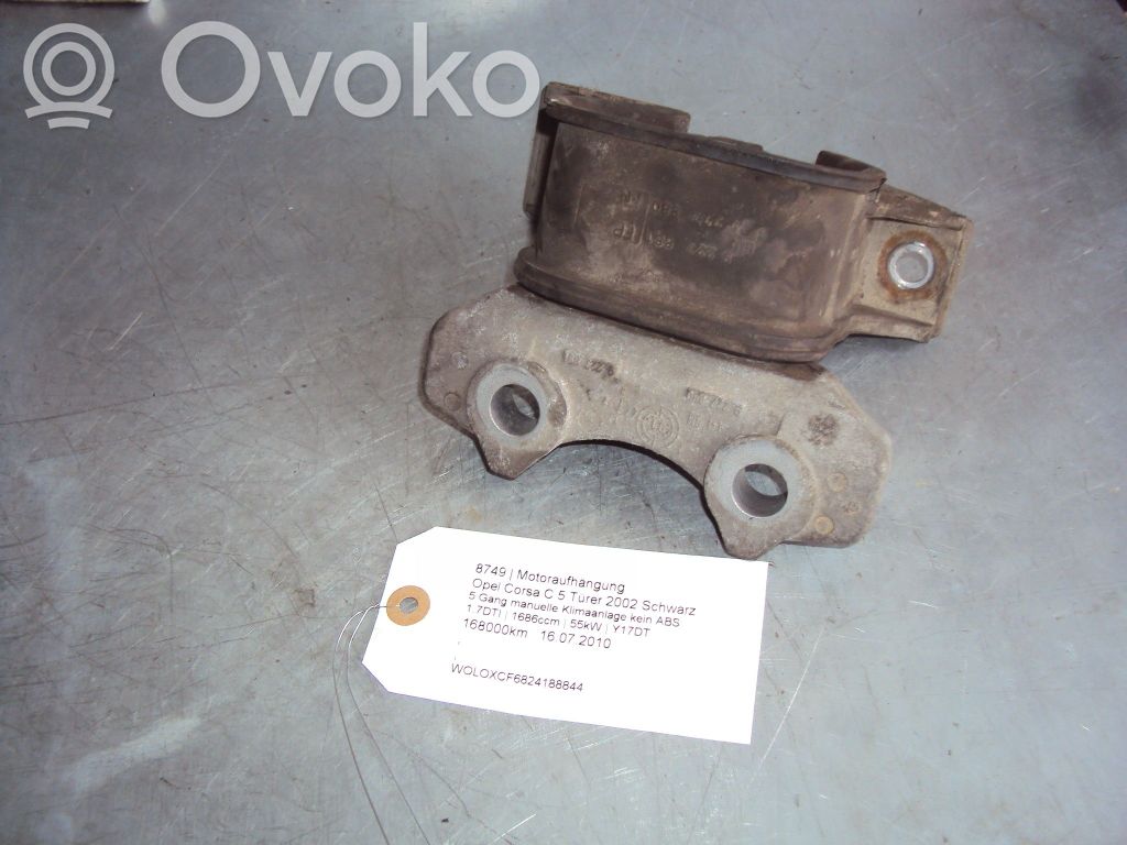 Engine mount bracket