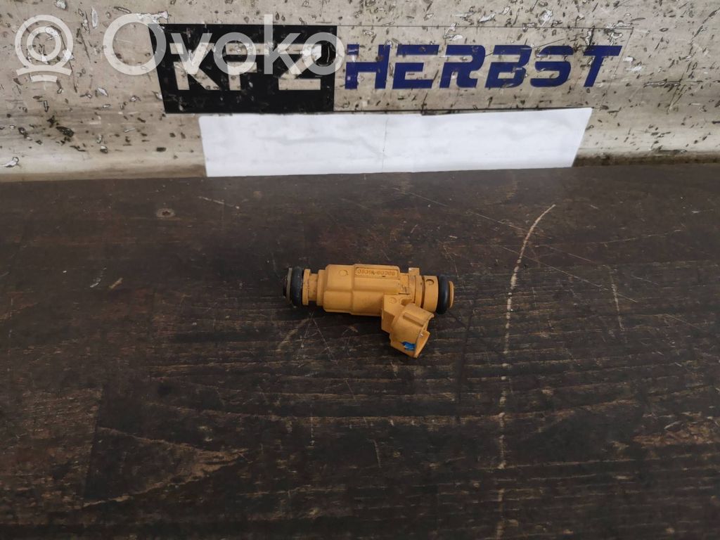 Hyundai i30 Inyector de combustible 