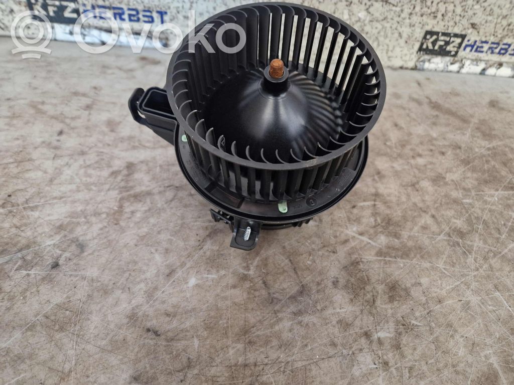 Skoda Fabia Mk4 (6VA) Heizungslüfter 