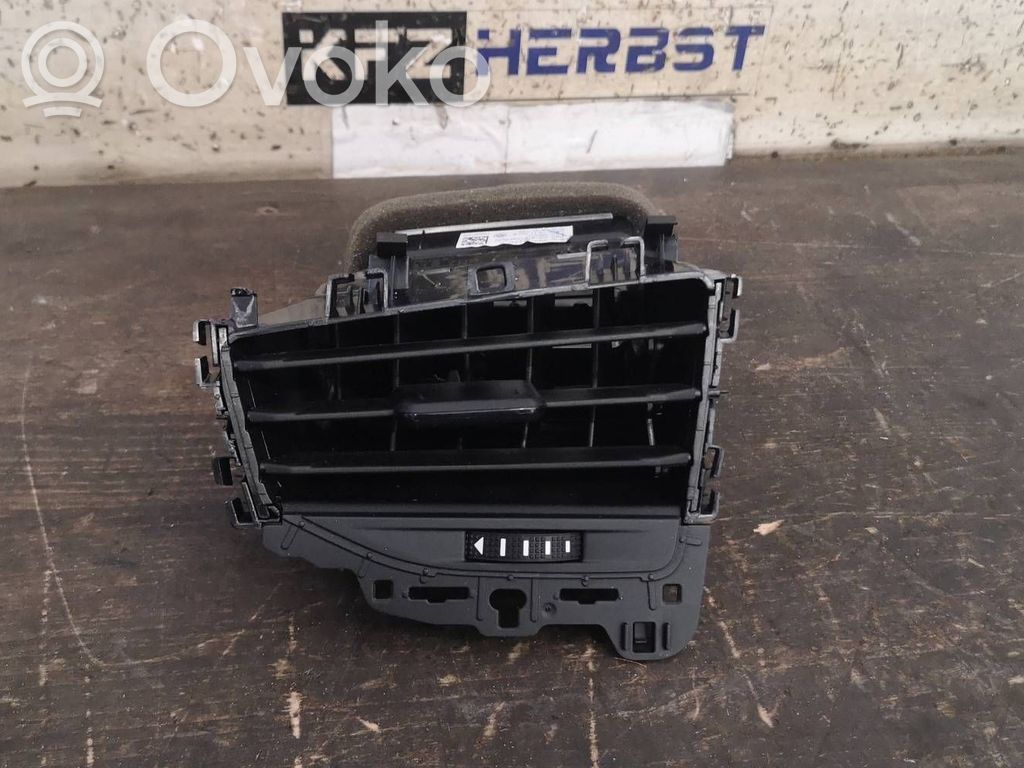Volkswagen Polo VI Dash center air vent grill 