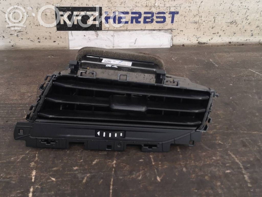 Volkswagen Polo VI Dash center air vent grill 