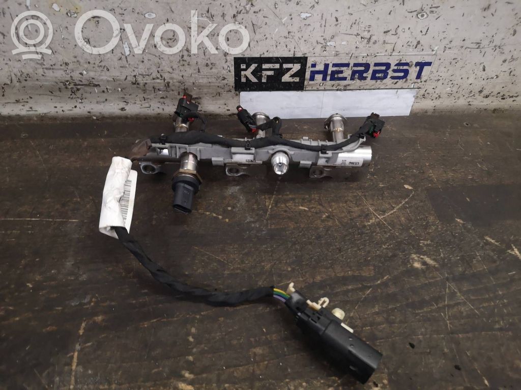 Ford Focus Fuel main line pipe 