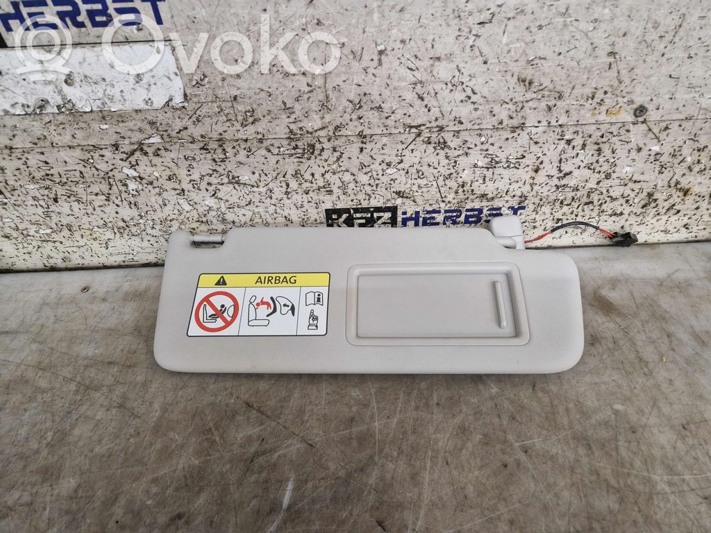 Volkswagen PASSAT B8 Osłona przeciwsłoneczna 