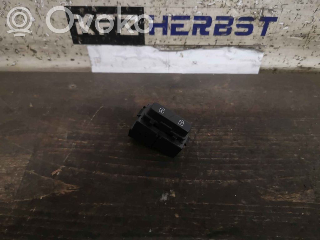 Central locking switch button   31343099,31343099