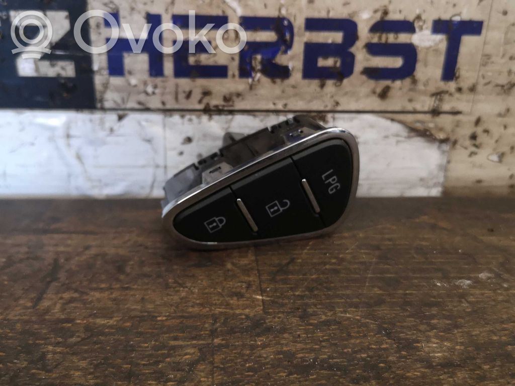Opel Corsa E Central locking switch button 
