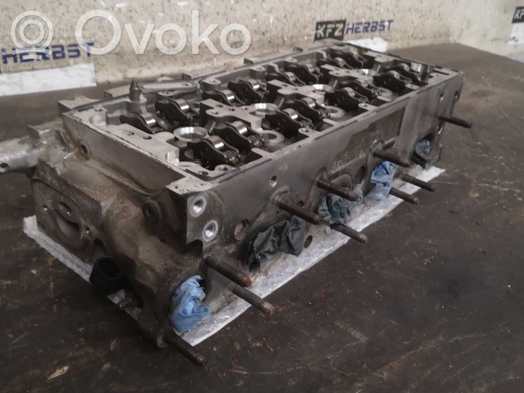 Volkswagen Golf VII Engine head 