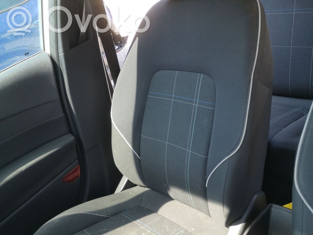 Ford Fiesta Scaun față pasager