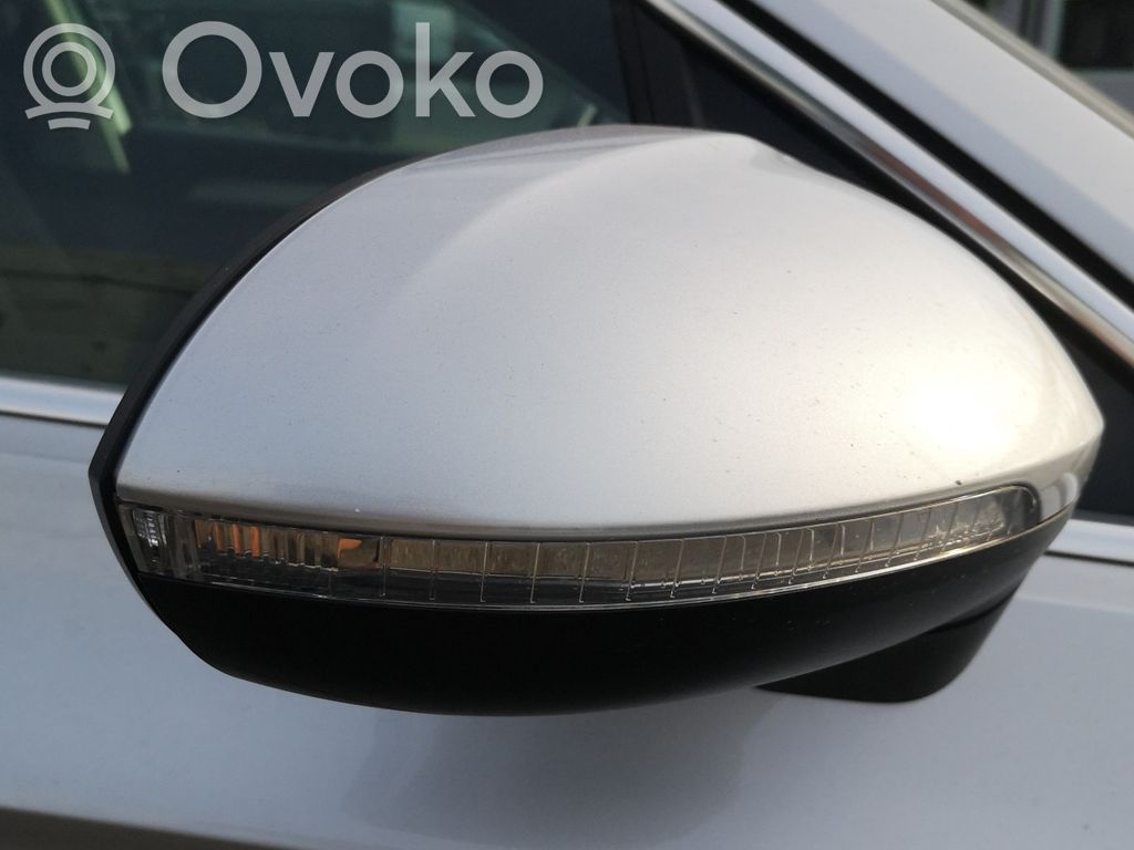 Volkswagen PASSAT B8 Specchietto retrovisore elettrico portiera anteriore