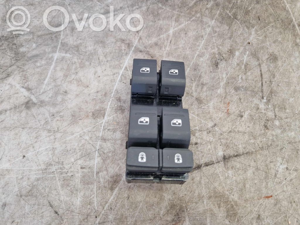 Audi A3 8Y Przyciski szyb
