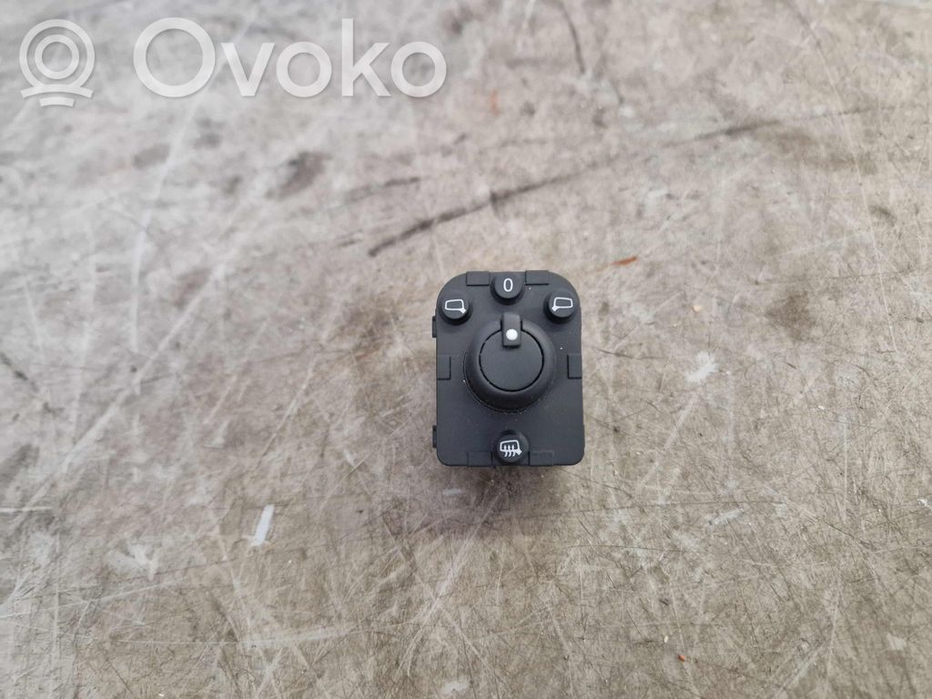 Audi A3 8Y Sivupeilin kytkin