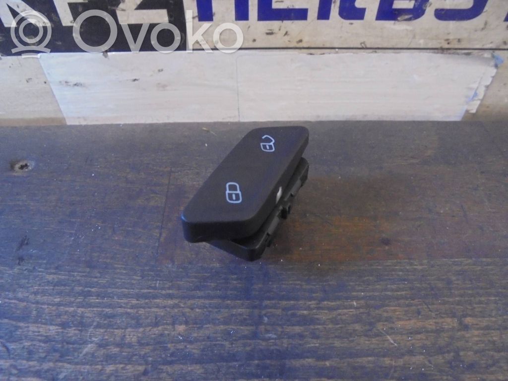 Volkswagen Golf VII Interrupteur de verrouillage centralisé